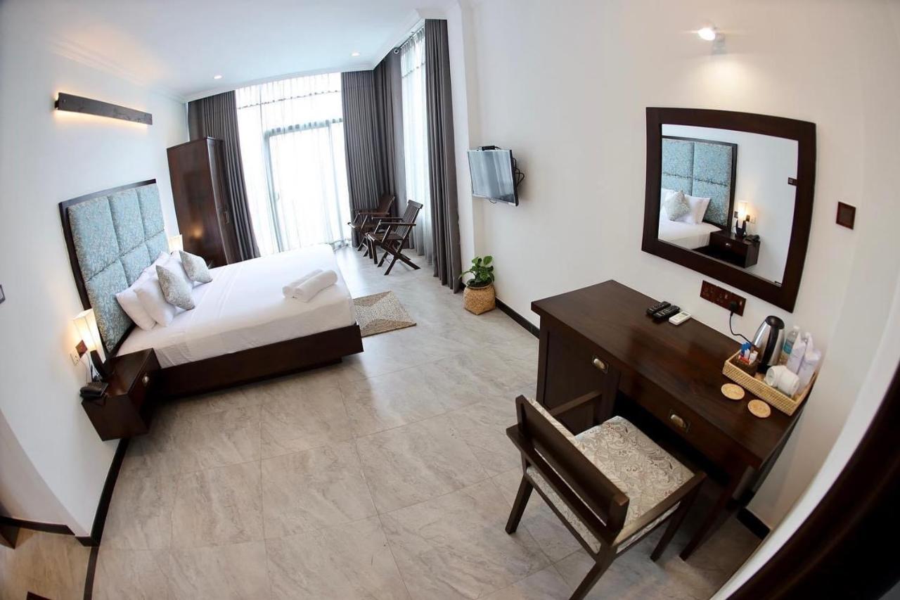 Riverbank Resort Gampola Eksteriør billede